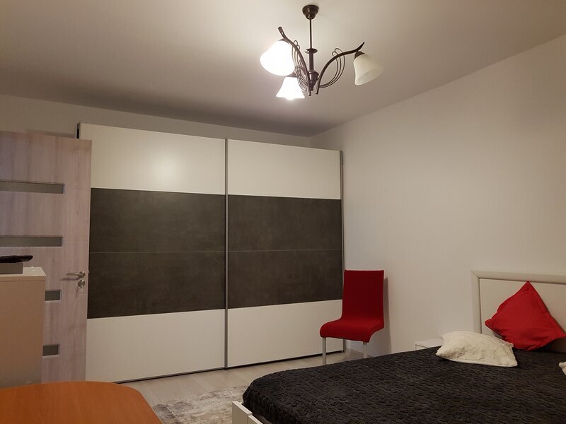 Militari, Bd. Iuliu Maniu, Gorjului, 3 minute metrou, stradal, din 1. 04.